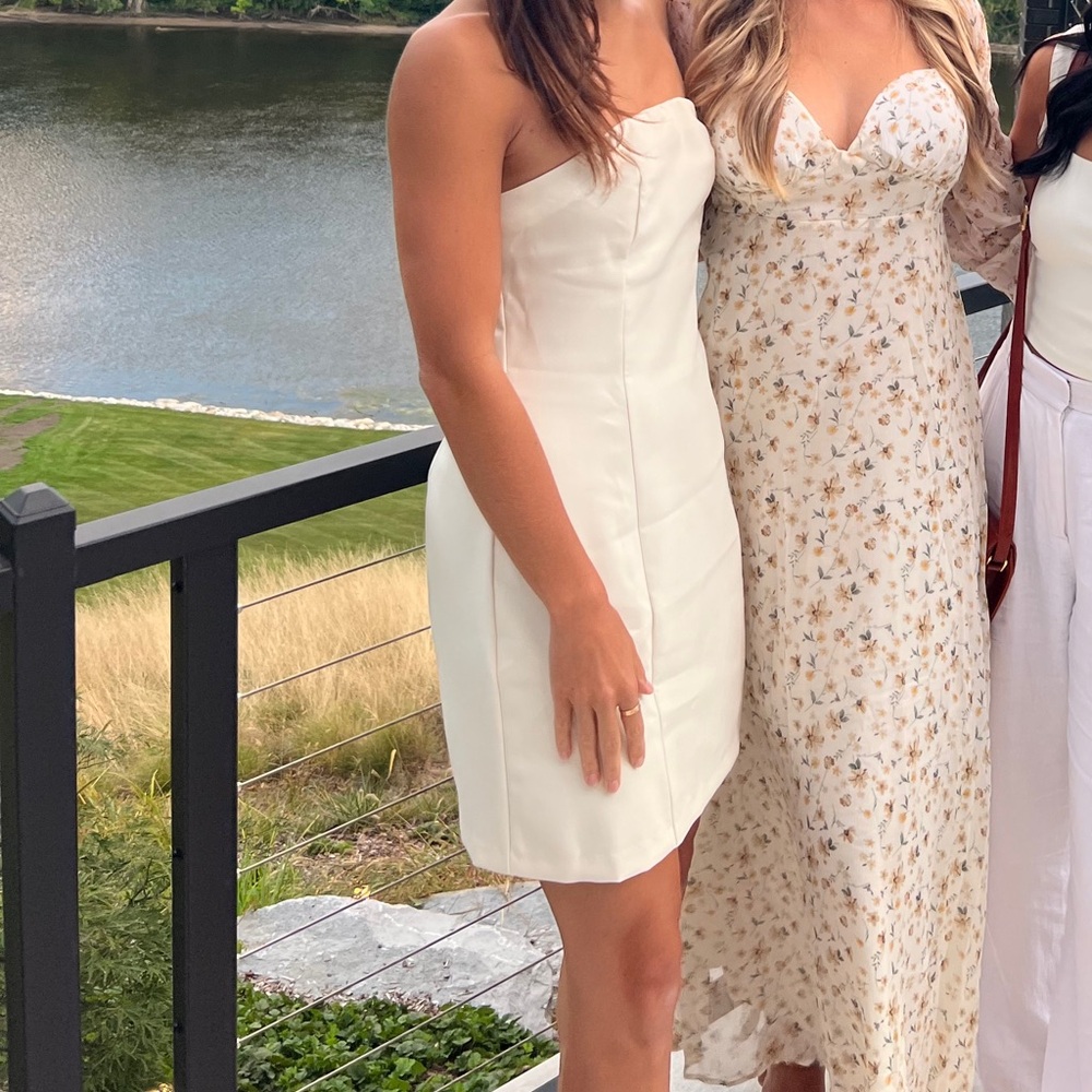 White strapless dress